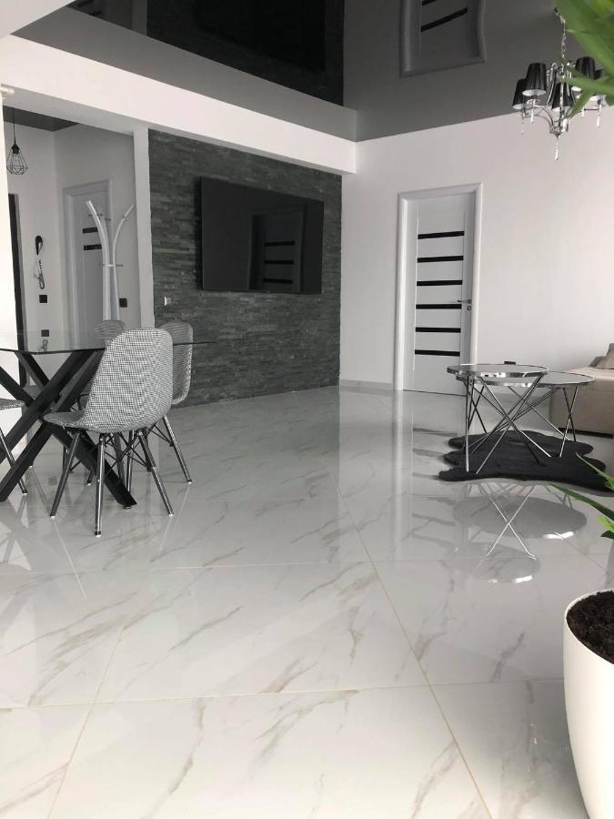Mamaia Beach Luxury Apartment Zewnętrze zdjęcie